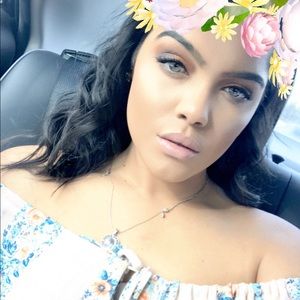 Meet your Posher, Marie